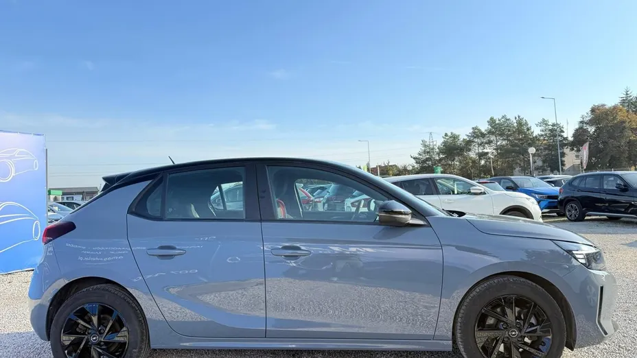 OPEL Corsa -