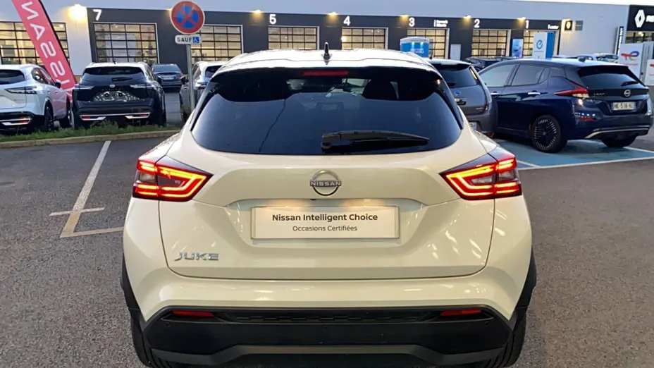 NISSAN Juke -