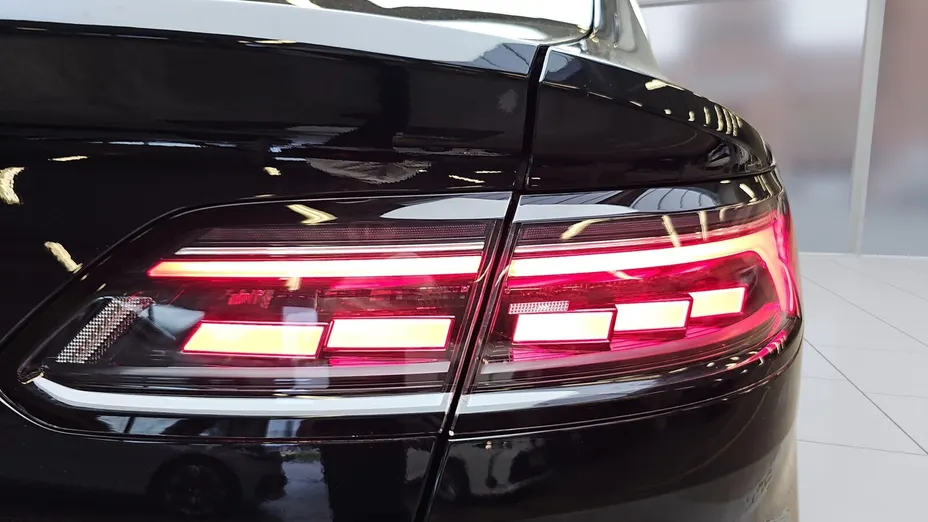 VOLKSWAGEN Arteon Arteon 2.0 TSI Elegance DSG
