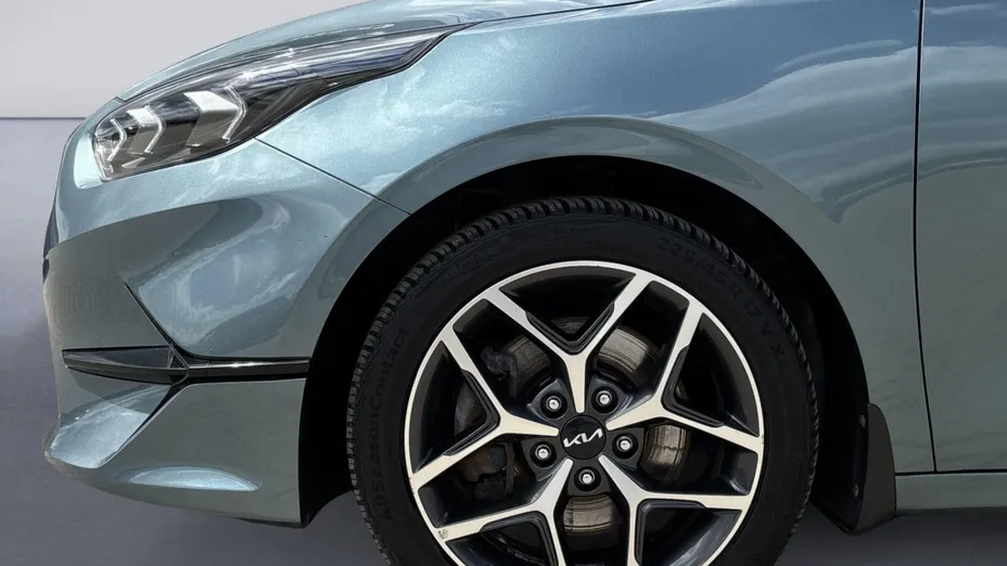 KIA Cee'd Ceed 1.5 T-GDI Business Line DCT