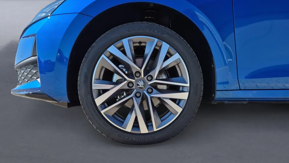 SKODA Octavia Octavia 1.5 TSI mHEV Sportline Tech DSG Nowy