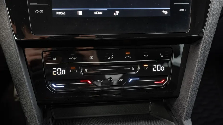 VOLKSWAGEN Passat Passat 2.0 TDI Elegance DSG