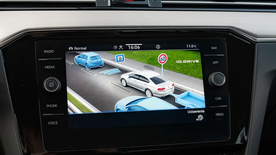 VOLKSWAGEN Passat Passat 2.0 TDI Elegance DSG