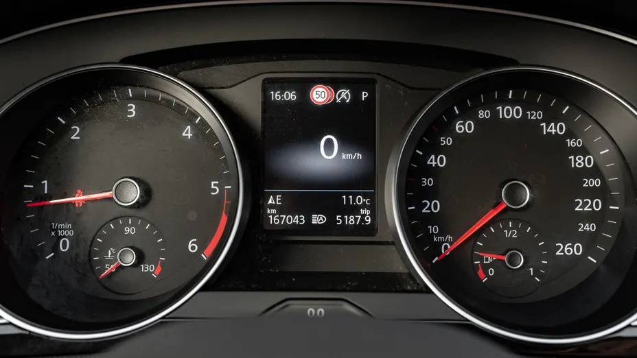 VOLKSWAGEN Passat Passat 2.0 TDI Elegance DSG