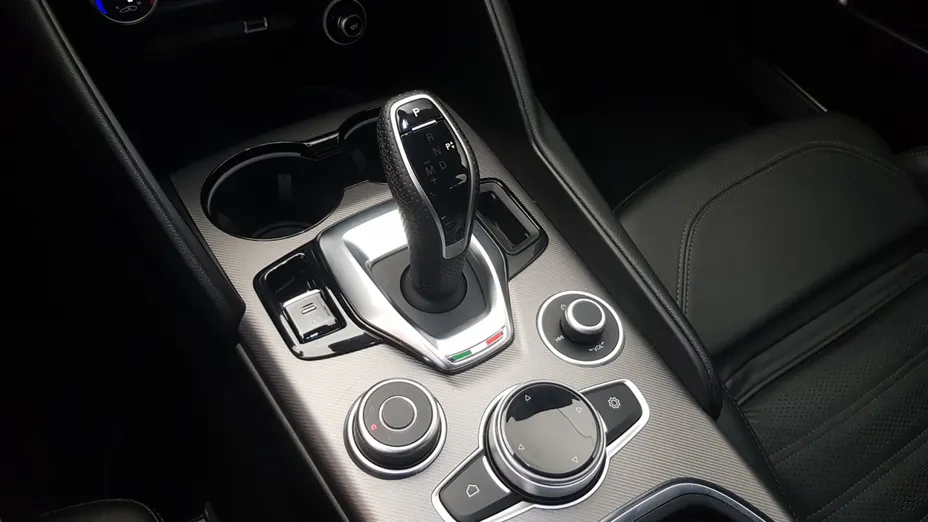 ALFA ROMEO Giulia Giulia 2.0 Turbo Veloce Q4 aut