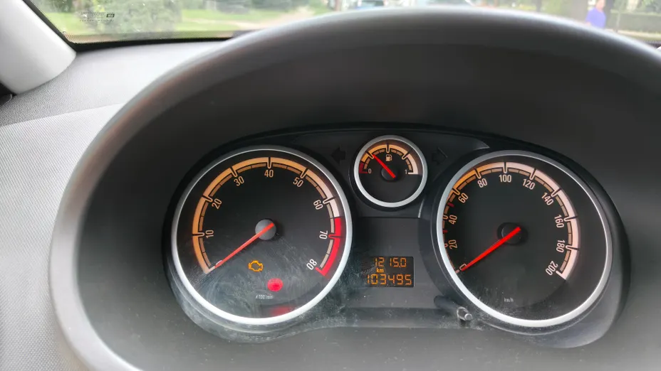 OPEL Corsa -