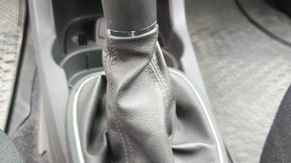 OPEL Corsa -