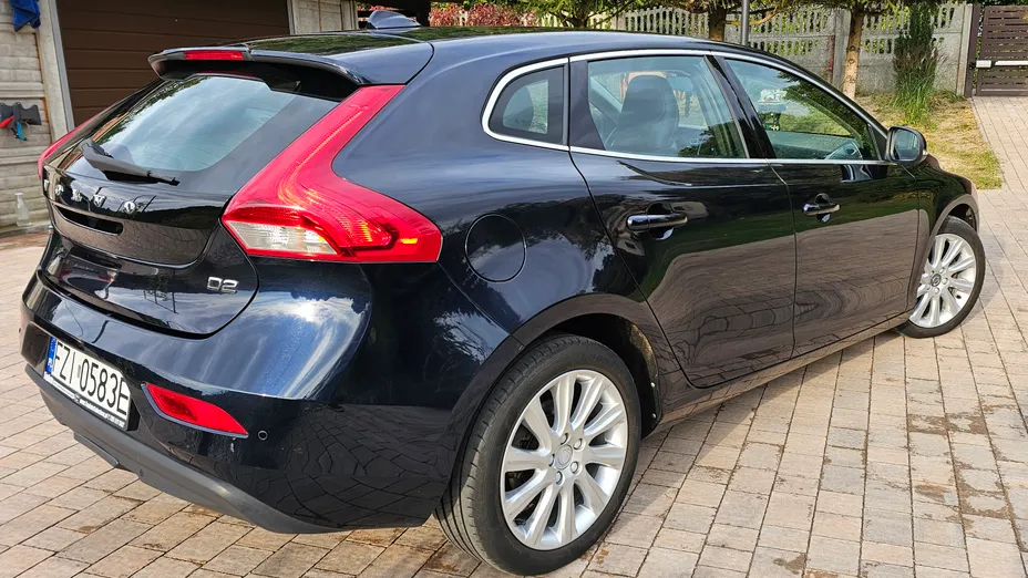 VOLVO V40 V40 CC D2 Momentum