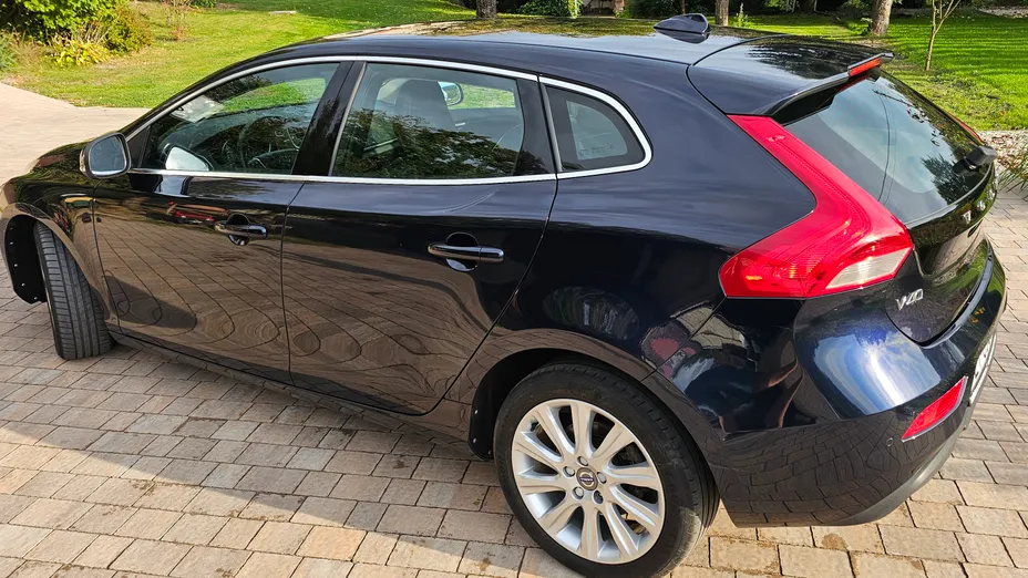 VOLVO V40 V40 CC D2 Momentum