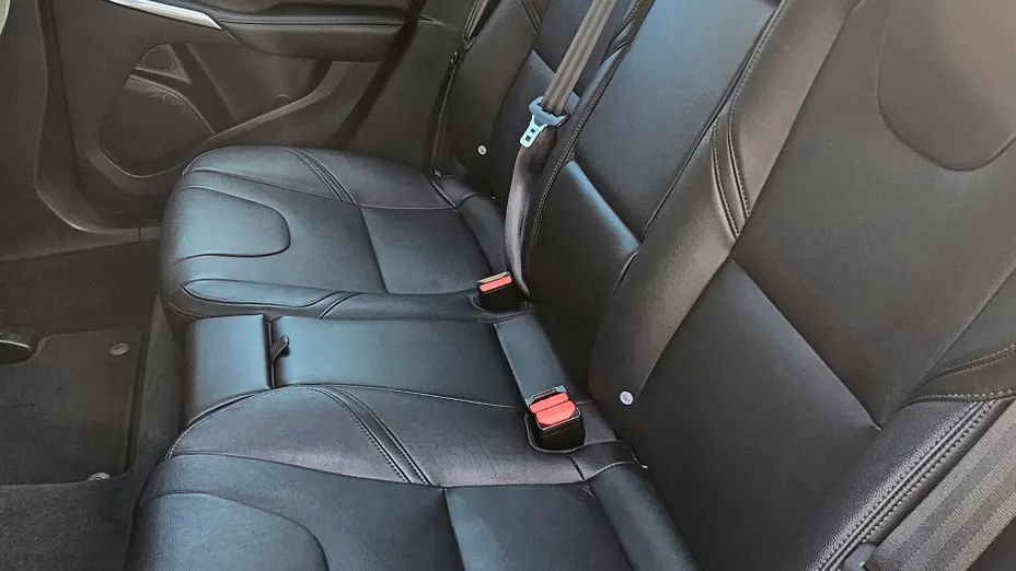 VOLVO V40 V40 CC D2 Momentum