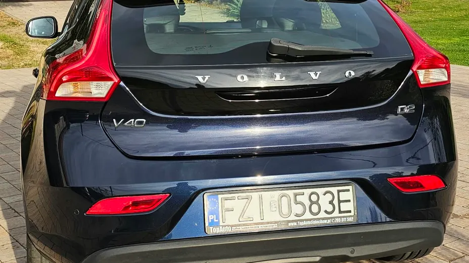 VOLVO V40 V40 CC D2 Momentum