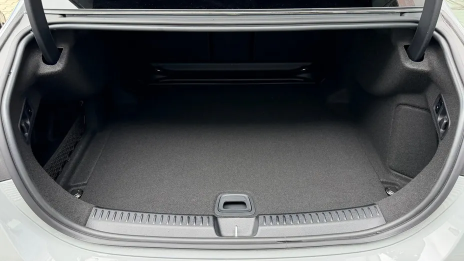 MERCEDES-BENZ E Klasa E 220 d mHEV 4-Matic AMG 9G-Tronic