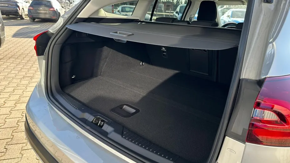 FORD Focus Focus 1.0 EcoBoost mHEV Active X aut Nowy