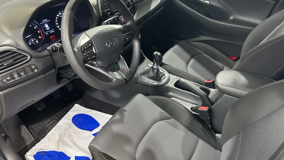 HYUNDAI i30 i30 1.5 DPI Classic +
