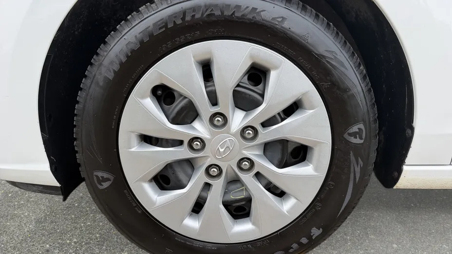 HYUNDAI i30 i30 1.5 DPI Classic +