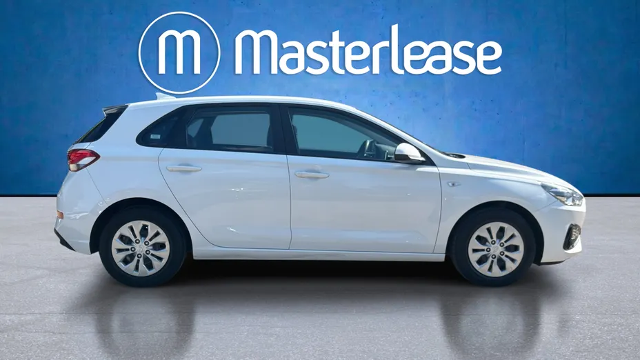 HYUNDAI i30 i30 1.5 DPI Classic +