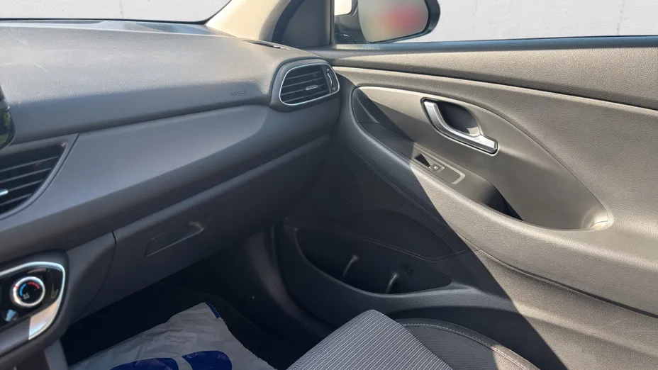 HYUNDAI i30 i30 1.5 DPI Classic +