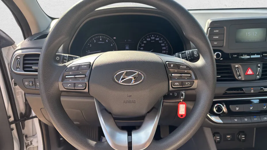 HYUNDAI i30 i30 1.5 DPI Classic +