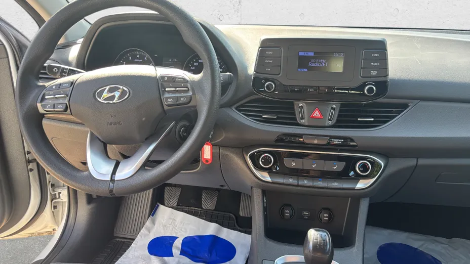 HYUNDAI i30 i30 1.5 DPI Classic +