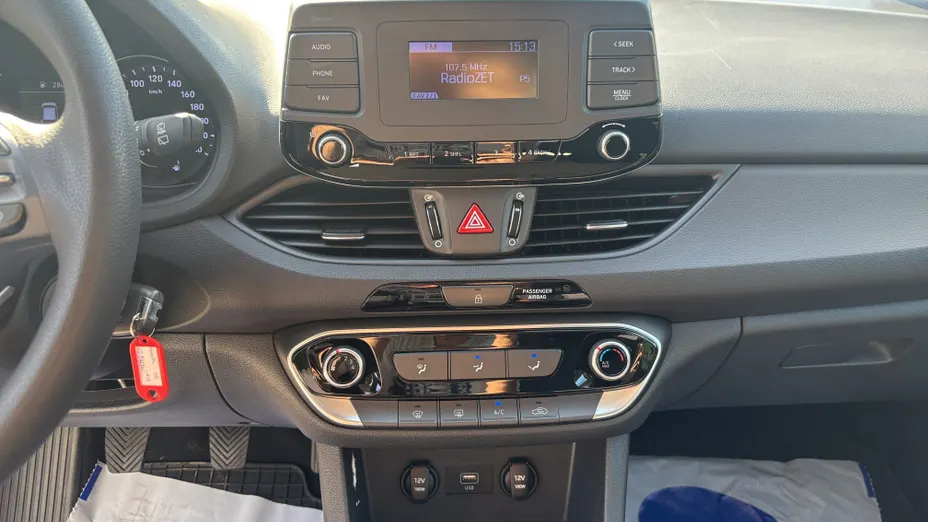 HYUNDAI i30 i30 1.5 DPI Classic +