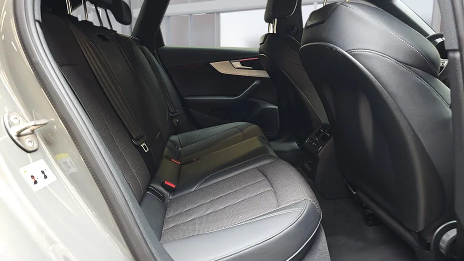 AUDI A4 A4 40 TFSI mHEV Quattro S Line S tronic