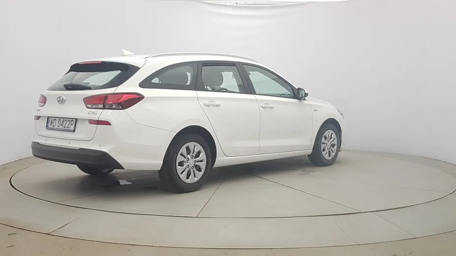 HYUNDAI i30 i30 1.5 DPI Classic +