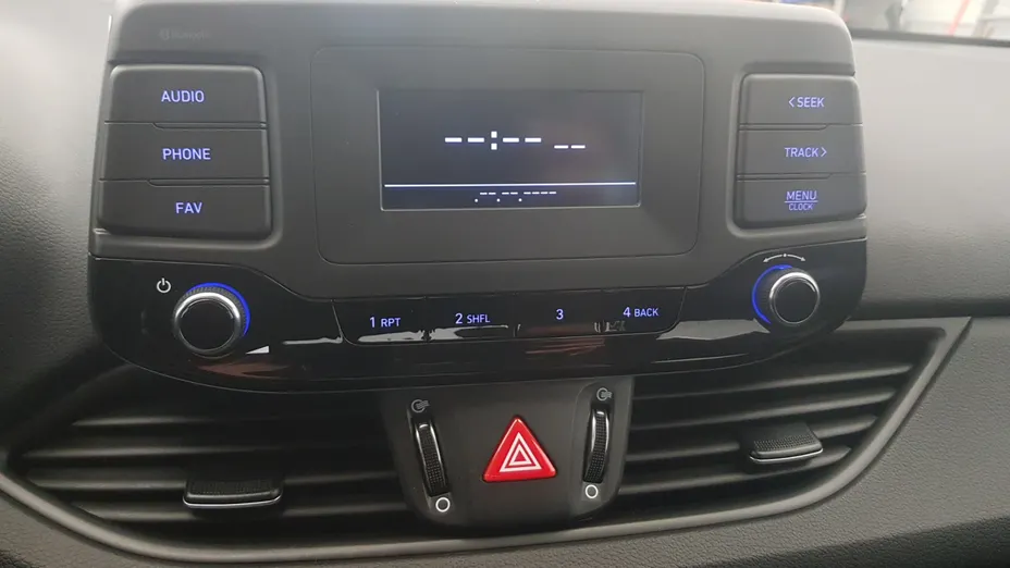 HYUNDAI i30 i30 1.5 DPI Classic +