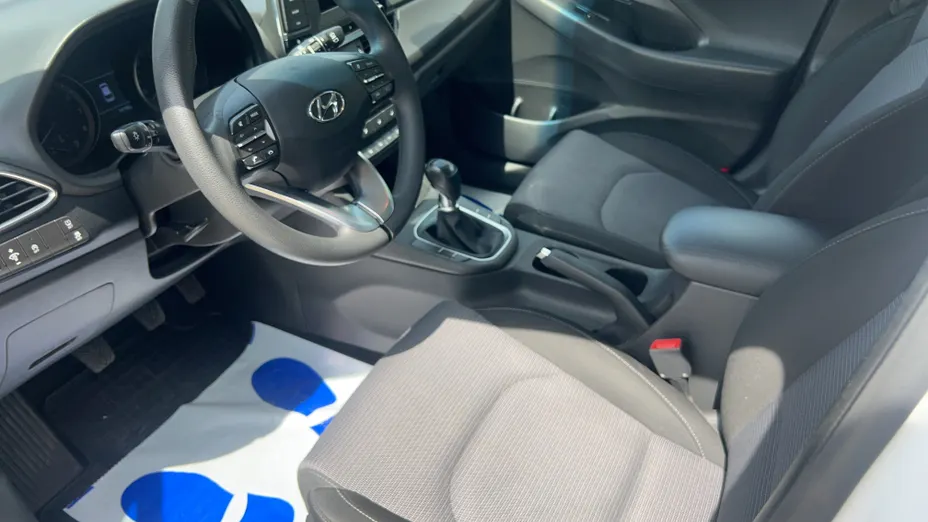 HYUNDAI i30 i30 1.5 DPI Classic +