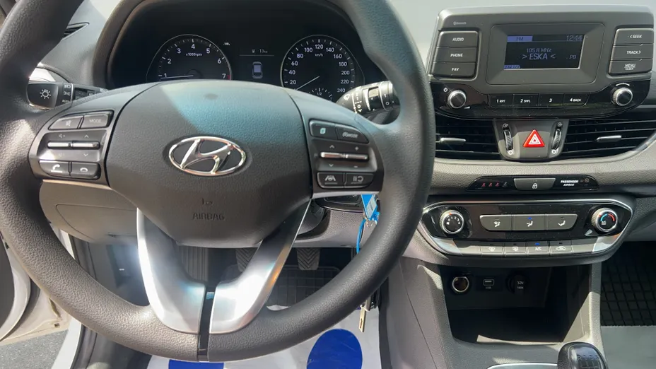 HYUNDAI i30 i30 1.5 DPI Classic +