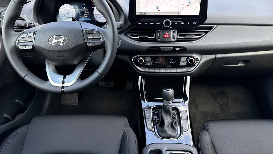 HYUNDAI i30 i30 1.6 T-GDI Smart DCT