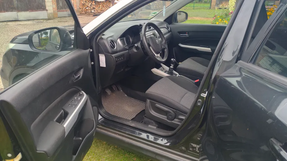 SUZUKI Vitara -