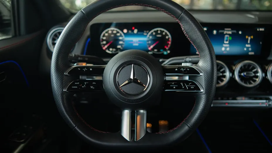 MERCEDES-BENZ GLB GLB 220 mHEV 4-Matic AMG Line 8G-DCT