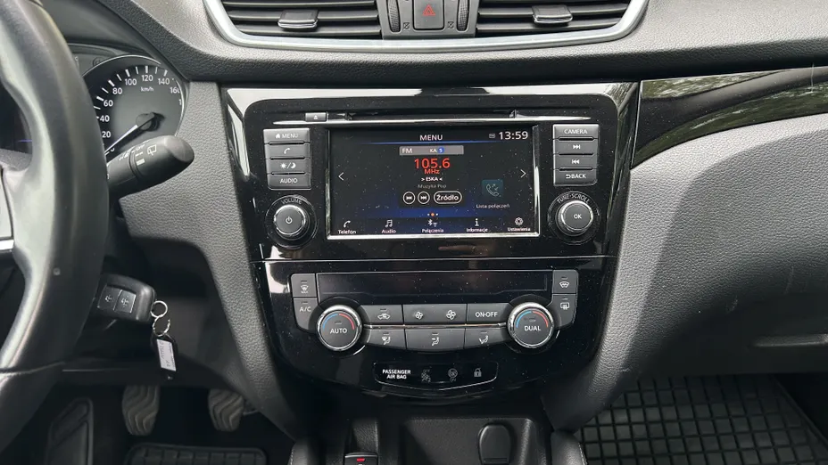 NISSAN Qashqai Qashqai 1.3 DIG-T Acenta