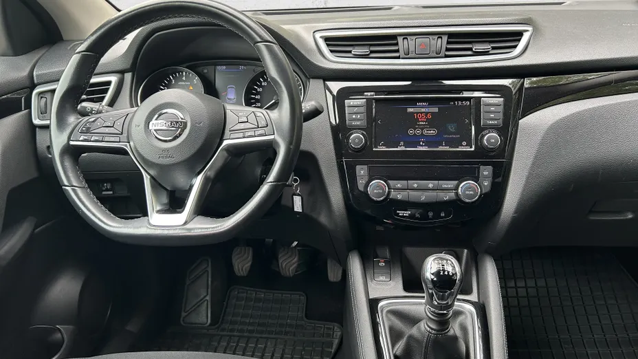 NISSAN Qashqai Qashqai 1.3 DIG-T Acenta