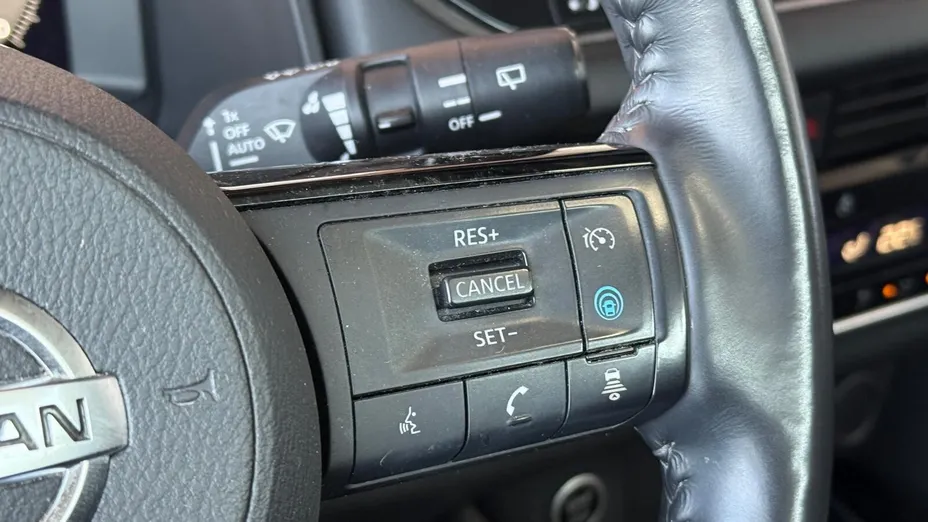 NISSAN Qashqai Qashqai 1.3 DIG-T mHEV Premiere Edition