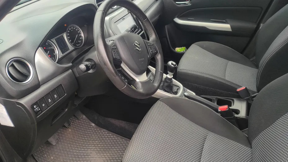 SUZUKI Vitara -