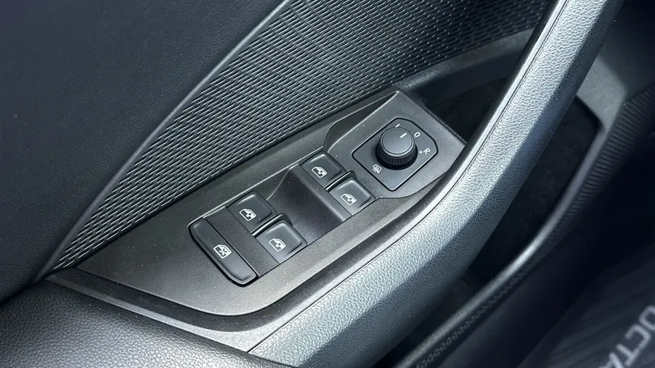 SKODA Octavia Octavia 1.5 TSI e-Tec Ambition DSG