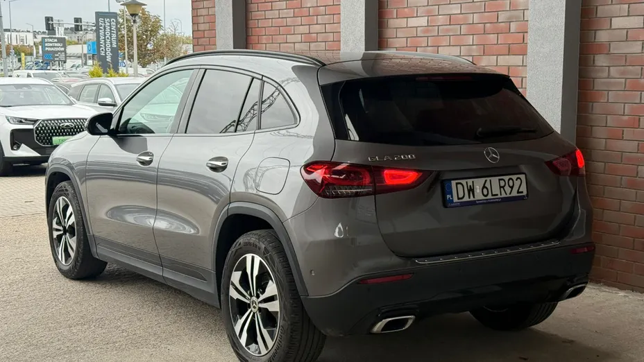 MERCEDES-BENZ GLA GLA 200 Progressive