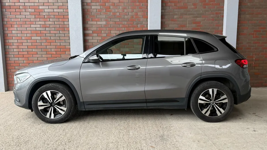 MERCEDES-BENZ GLA GLA 200 Progressive