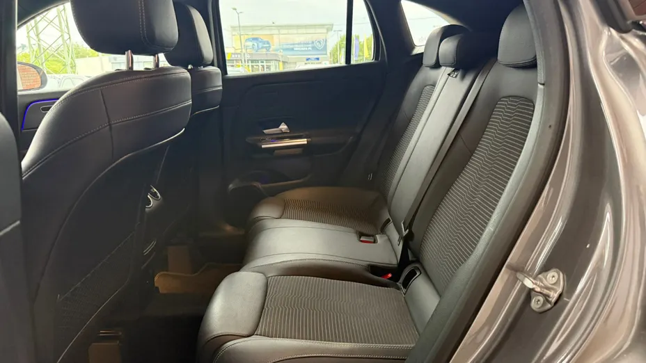 MERCEDES-BENZ GLA GLA 200 Progressive