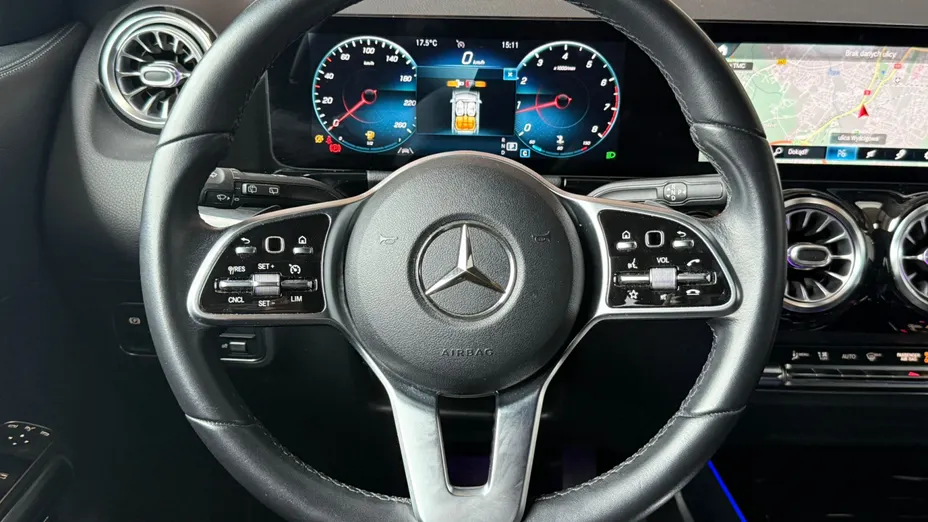 MERCEDES-BENZ GLA GLA 200 Progressive