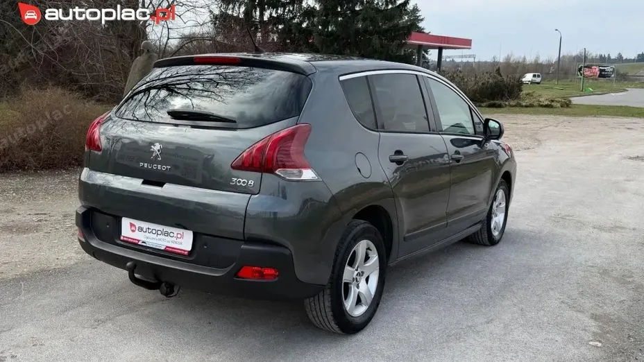 PEUGEOT 3008 -
