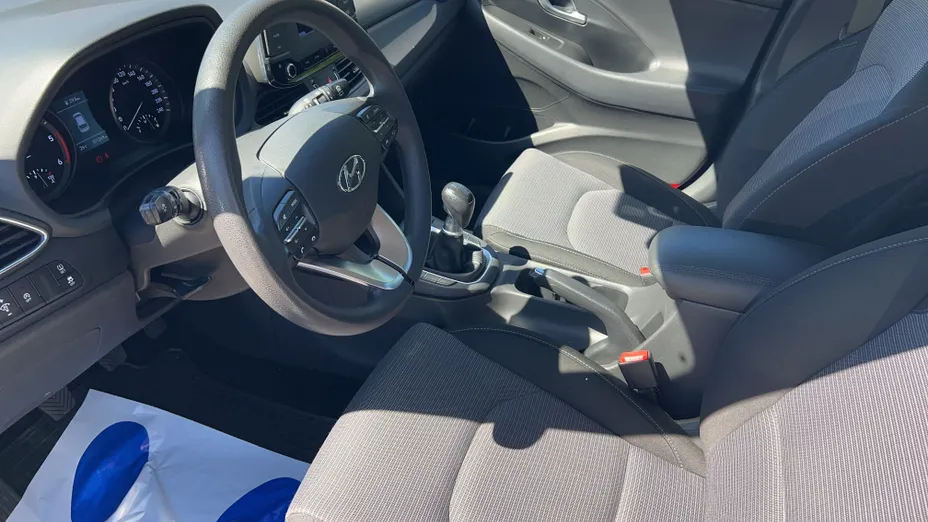 HYUNDAI i30 i30 1.6 D Classic +