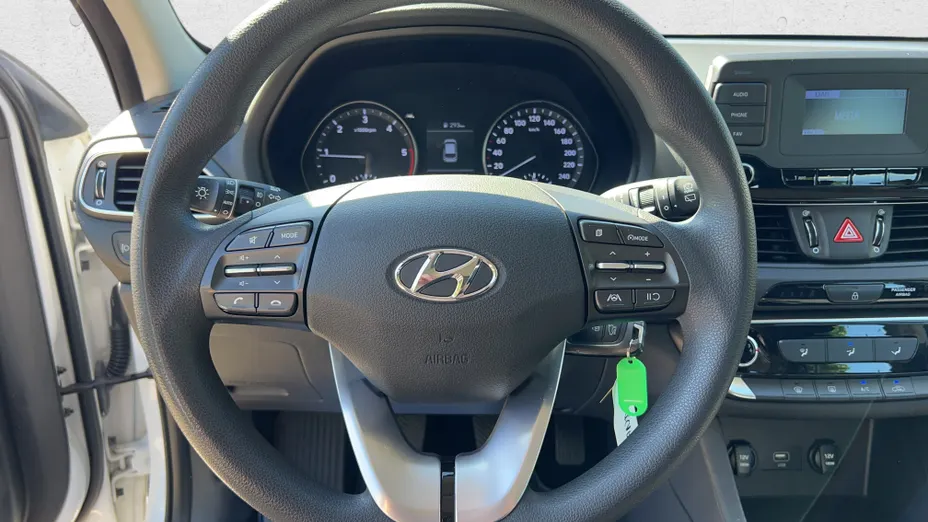 HYUNDAI i30 i30 1.6 D Classic +