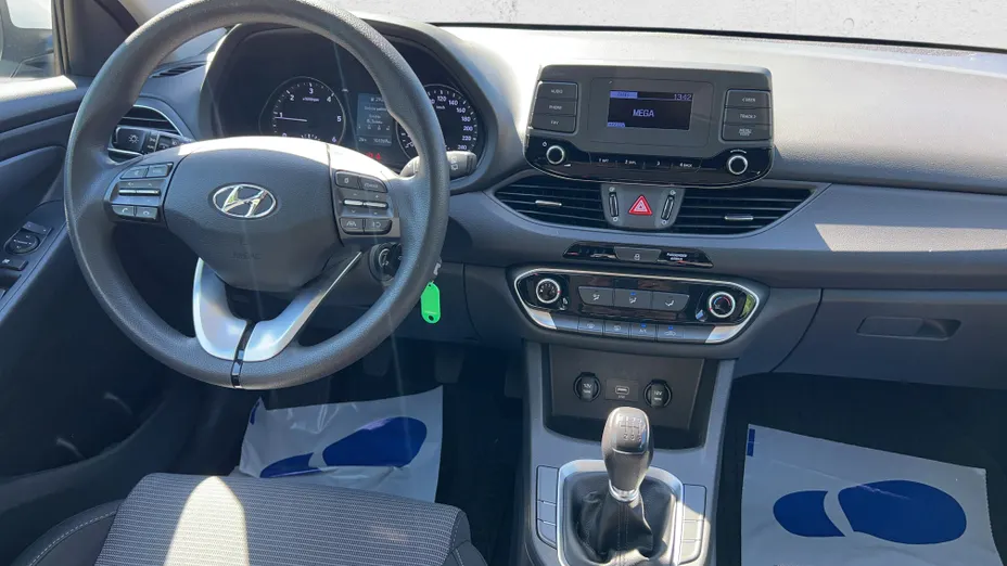 HYUNDAI i30 i30 1.6 D Classic +