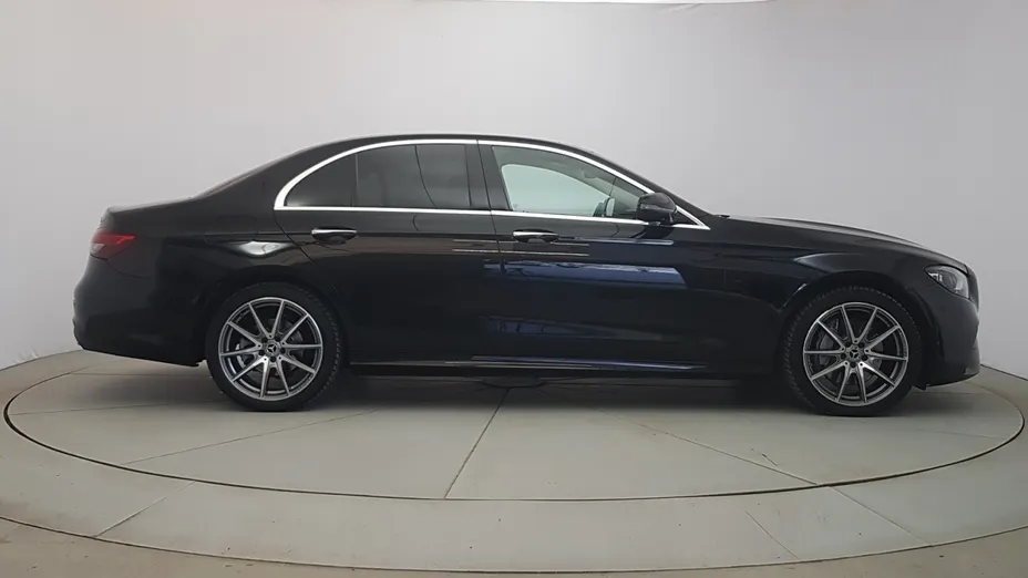 MERCEDES-BENZ E Klasa E 220 d 4-Matic AMG/Avantgarde