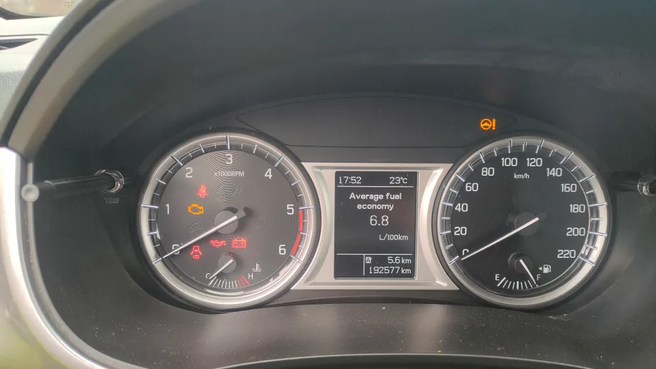 SUZUKI Vitara -