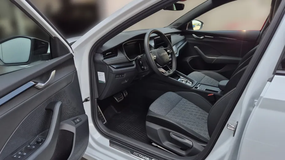 SKODA Octavia Octavia 1.5 TSI mHEV Selection DSG