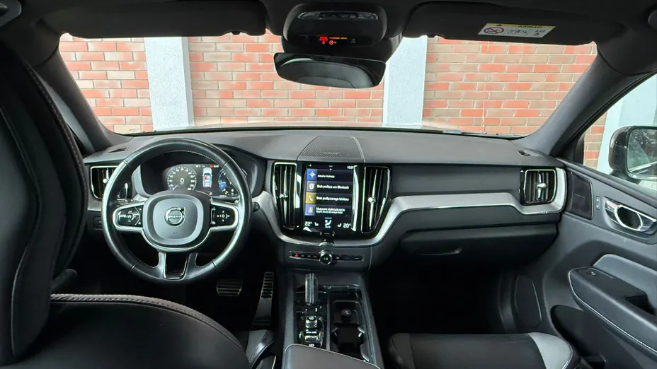VOLVO XC60 XC60 B4 D AWD R-Design aut