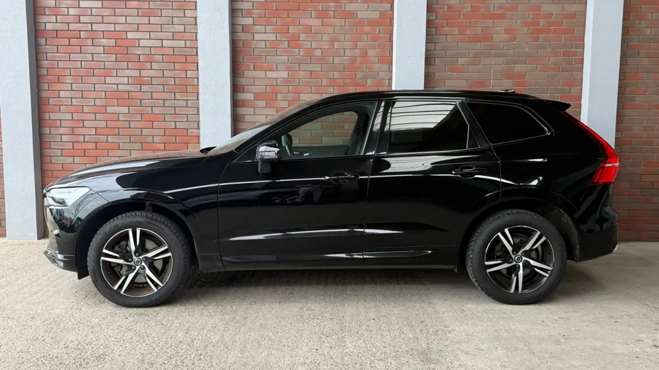 VOLVO XC60 XC60 B4 D AWD R-Design aut